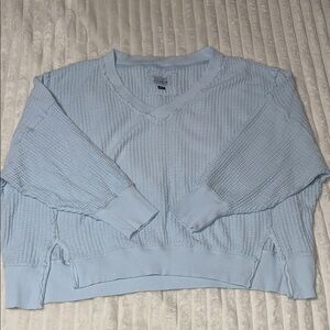 American Eagle Light Blue V-Neck Waffled Sweater | Size Medium